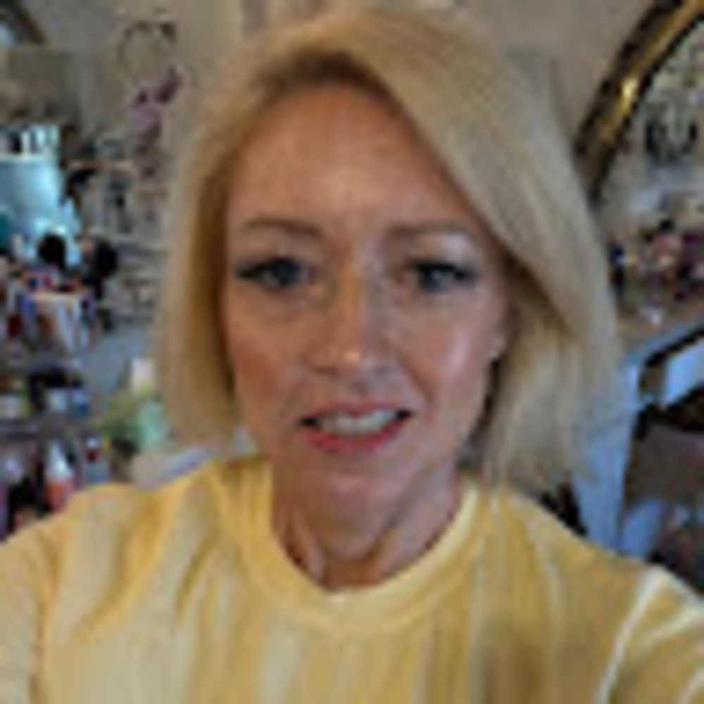 Meet your Posher, Rebecca